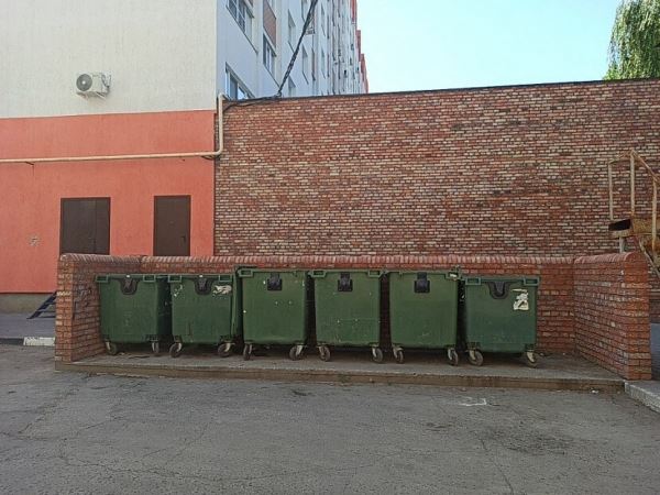 <br />
						Саратову не хватает мусорных контейнеров