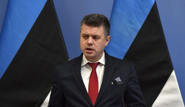 МИД Эстонии: россияне должны сами решать возникшие из-за визовых ограничений проблемы