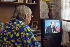 Пожилая москвичка донесла на соседку с Украины после просмотра телевизора